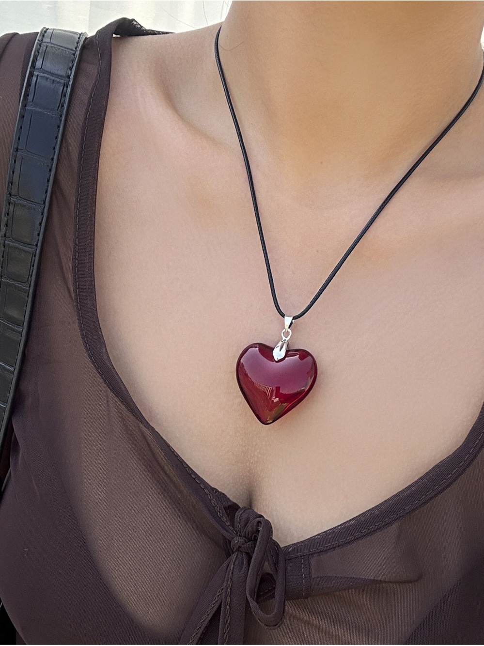 Red Heart Pendant Necklace - Elegant Women's Jewelry
